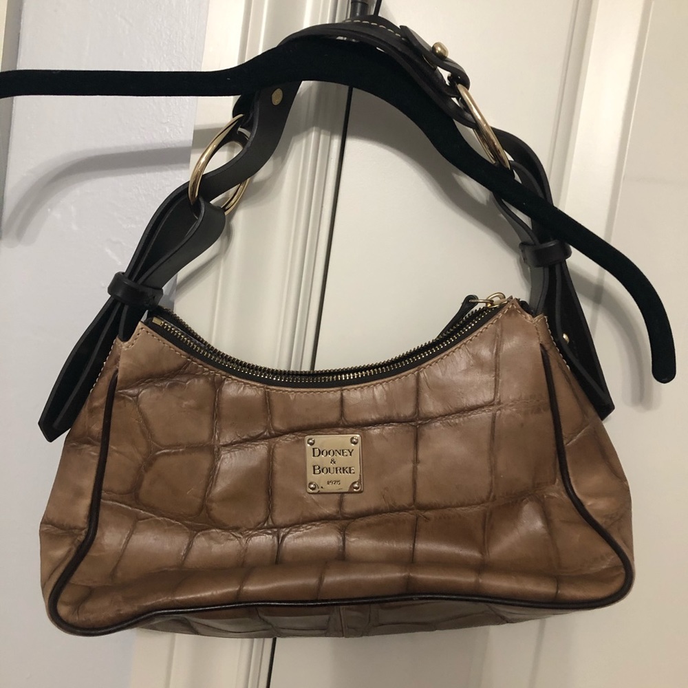 Dooney & Bourke purse